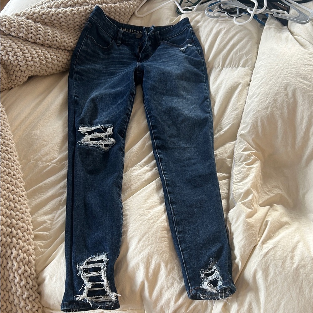 American Eagle Outfitters Women's Dark Blue Distressed Skinny Jeans